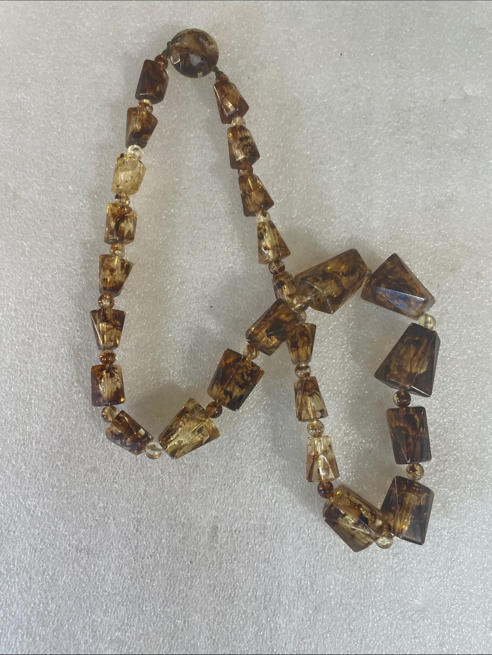 Brown Tortoiseshell Geometric Bead Necklace - Women Jewelry - Picture 4 of 5